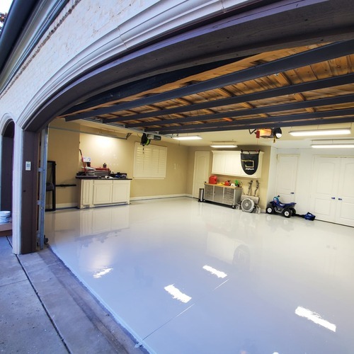 epoxy flooring in a garage